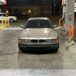 1995 BMW 740i