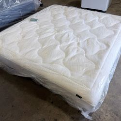 King mattress memory foam