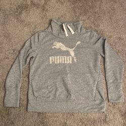 Puma Women’s Sweatshirt Size XL