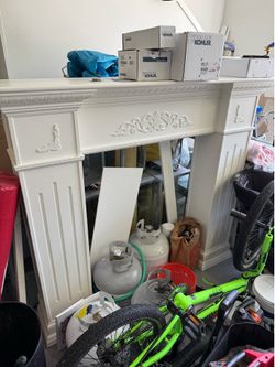 Faux mantel