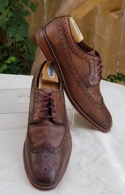 Johnston and murphy Medallion brogues Size 9.5