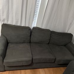 Shea sofa 