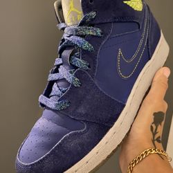 Air Jordan 1 Retro Mid GG ‘Deep Royal Blue’