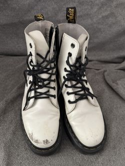 Dr Martin Boots