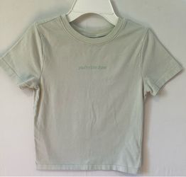 Kids Unisex Light Green T-Shirt Sz 8-9 y.o