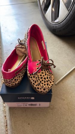 NEW Sperry Size 4M $10