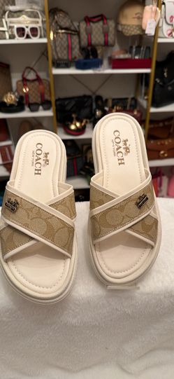 Coach Sandals available in sizes 7,8 &9