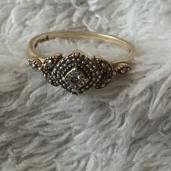 10k Gold Diamond Ring Size 7
