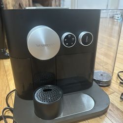 Great condition guarantee! Nespresso coffee machine