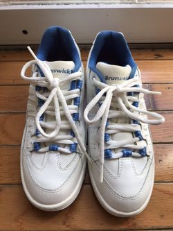 Brunswick women’s bowling shoes for sale