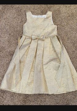 Girls Size 8 Formal Dress with Tulle