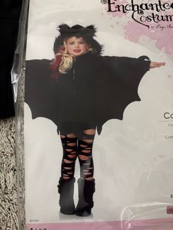 Enchanted costumes Size (3T. 4T )