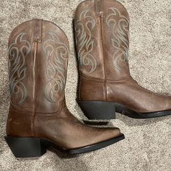 Women’s Boots Size 11