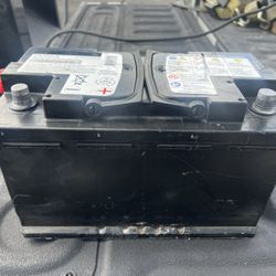 Car battery Mercedes benz oem Good Conditions 