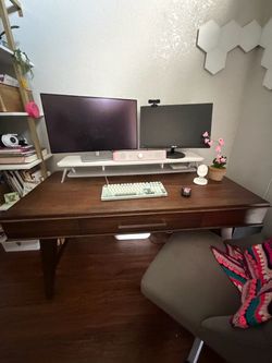 Sit/Stand desk from NFM