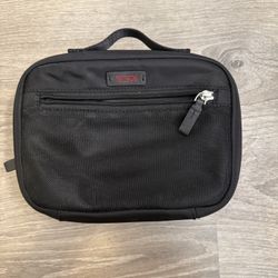 Tumi Large Travel Accessory Pouch Holder Electronics and Cord Organizer 