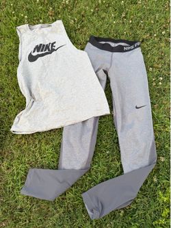 Womens xs nike set