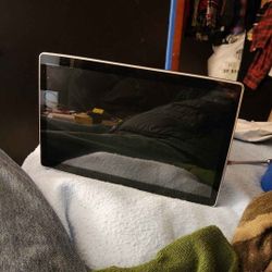 13.5 inch screen android car stereo Woth HDMI AND THREE USB INPUTS 