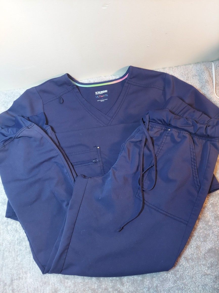 Scrubstar Woman's Size LG. Set Top And Bottoms Scrubs Must Pick Up