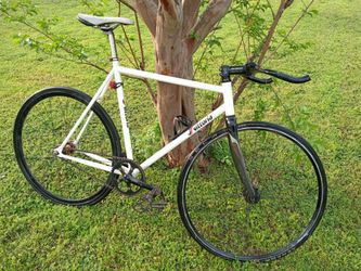 TRACK GEAR   (fixie)