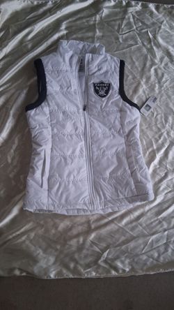 women's new NFL  las vegas Raiders white puffy sleeveless vest size  medium and Large available front zip MSRP $45 new