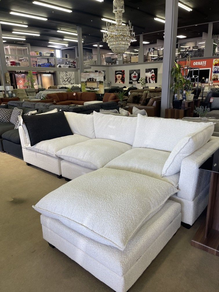 Santa Monica Sand Boucle Modular Sectional w/ Storage Ottoman / 4pc