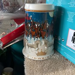 Budweiser 2005 Holiday Stein