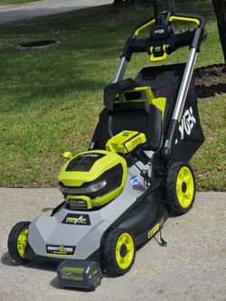 RYOBI 40V HP BRUSHLESS 21" SELF- PROPELLED MULTI-BLADE MOWER KIT