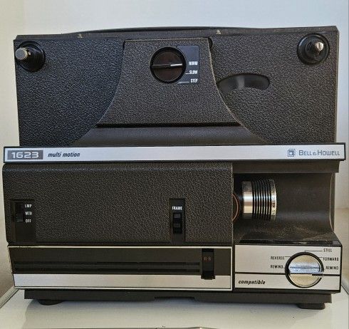Vintage Bell & Howell Model 1623 Multi Motion Super 8mm Film Projector - Works