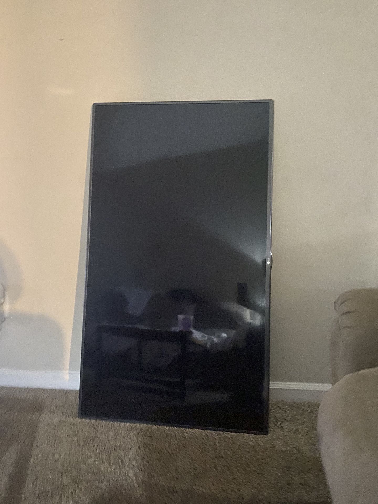 LG FLAT SCREEN TV