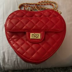 Red Heart Purse