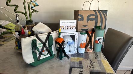 Starbucks snoopy cups