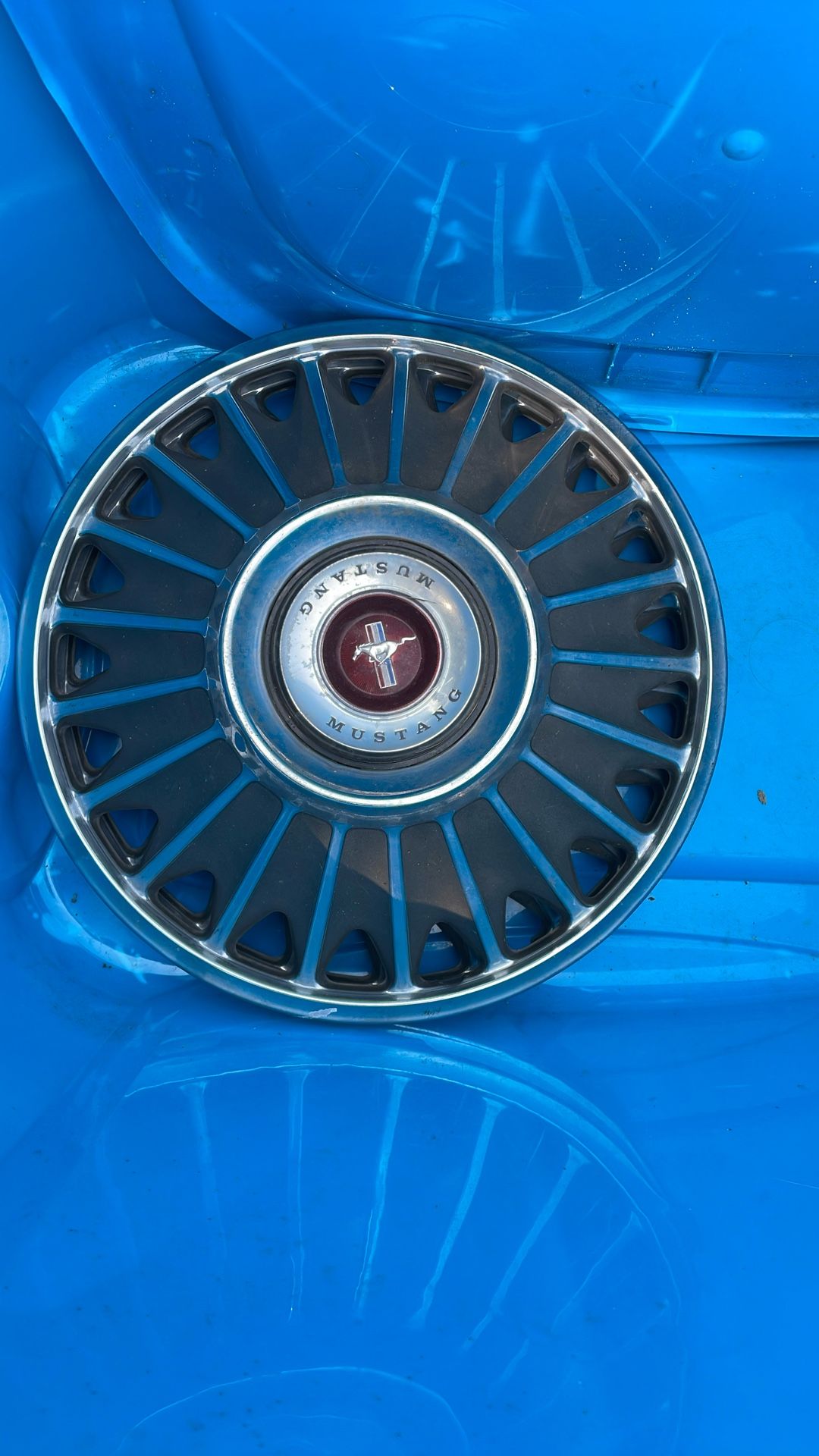 Mustang Hubcaps