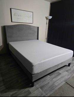 Queen bed