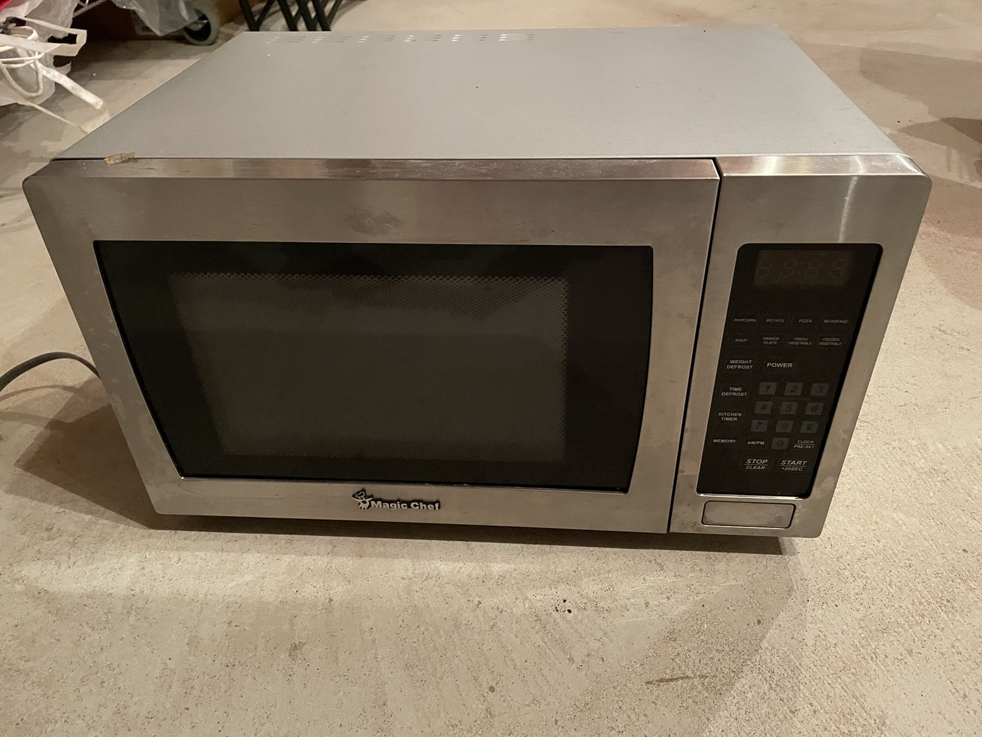 Magic chef Microwave
