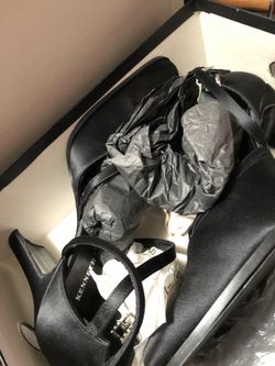 Kenneth Cole classy satin shoes