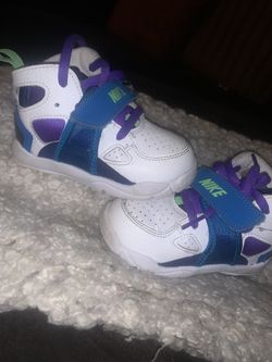 Toddler Nike Shoes 7C