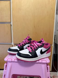 NIKE LOW DUNKS