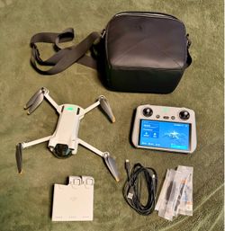 DJI Mini 3 Pro - Fly More Combo