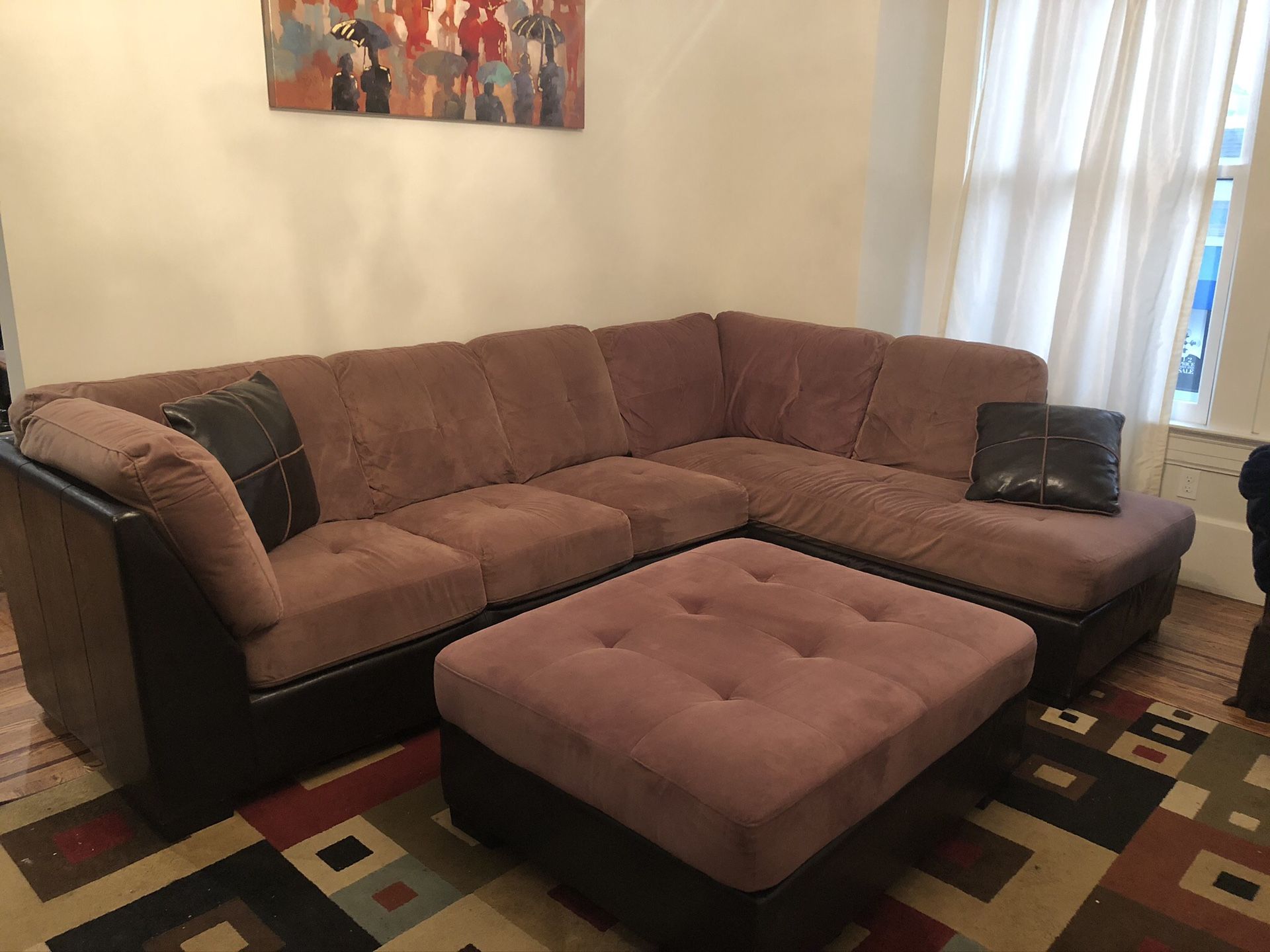 Sectional (L Shaped) couch in very good condition.