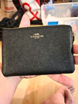 New Coach Zip Wristlet in black crossgrain