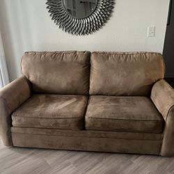 Ashley Sleeper Sofa – Comfortable, Durable & Space-Saving!