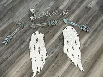 Girls Room Decor 