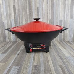 West Bend Electric Wok with Lid