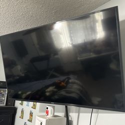 Moving Sale Bed , TVs , Chairs Tables Etc