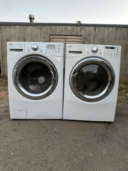 LG washer and dryer gas laundry set