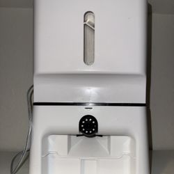 Automatic Cat Feeder With Camera 