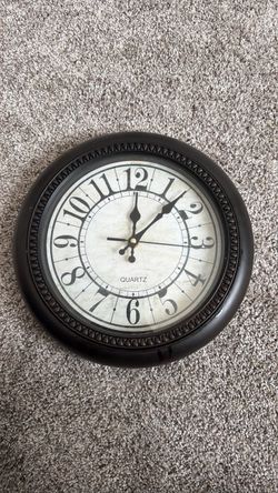 Round Quartz Wall Clock Black Frame