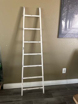 Farmhouse Blanket Ladder