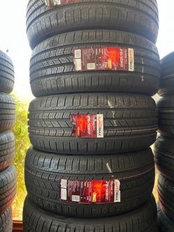 Supermax Touring TR-1 215/50R17 Tires – Set of 4